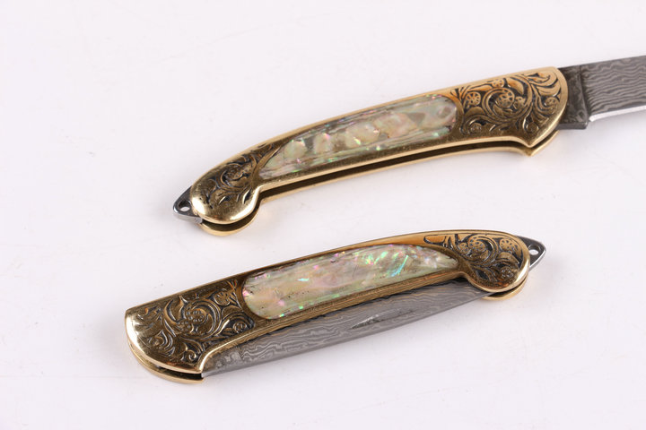 Beautiful queen Damascus no lock small folding knife UD402327 